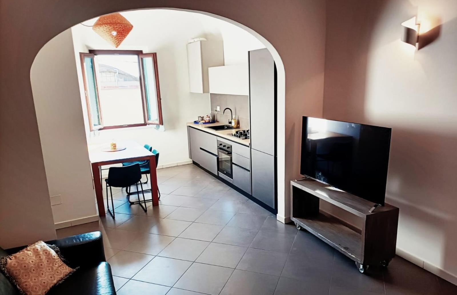 Lucky House Pisa Apartment กาสชินา ภายนอก รูปภาพ
